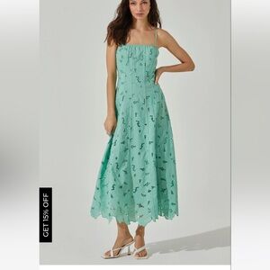 ASTR GREEN LACE DRESS BRAND NEW!!!